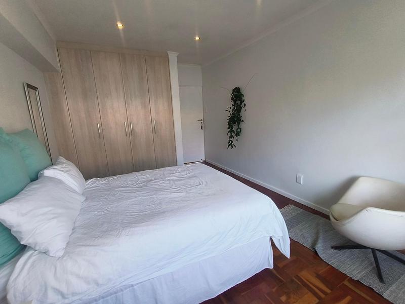 1 Bedroom Property for Sale in Oranjezicht Western Cape